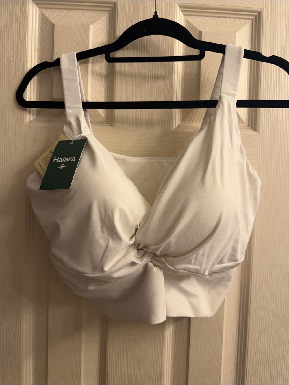 Halara Women's White Twist-Front Ultrasculpt Sports Bra Top